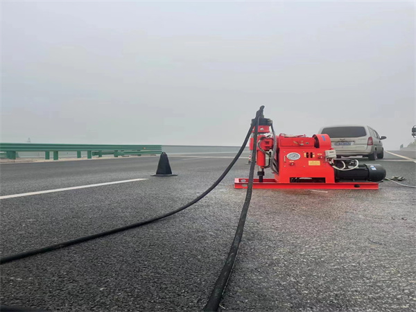 陵水马路路基路面开裂下沉注浆加固灌浆